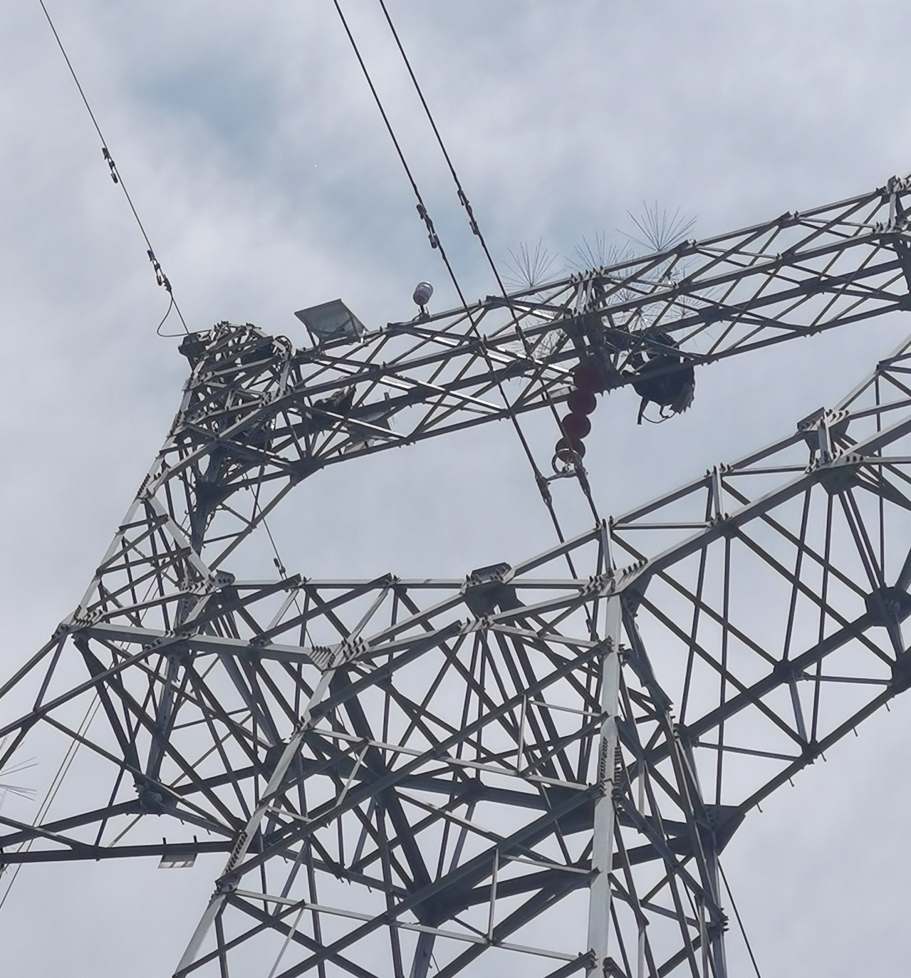 電網(wǎng)架空輸電線路覆冰監(jiān)測(cè)系統(tǒng)